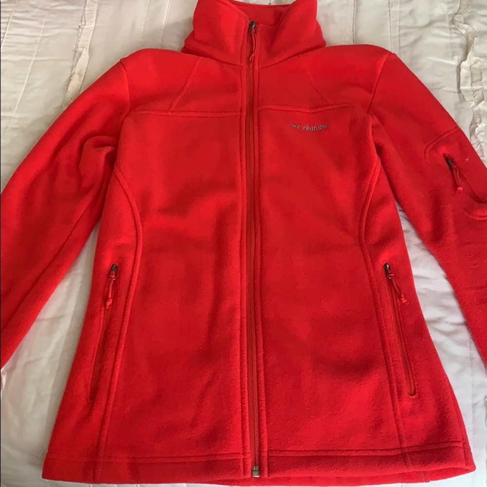 women’s Columbia zip up jacket